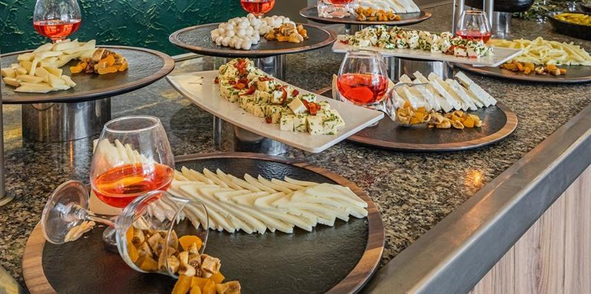Odelia Resort Hotel Kuşadası Ngoại thất bức ảnh